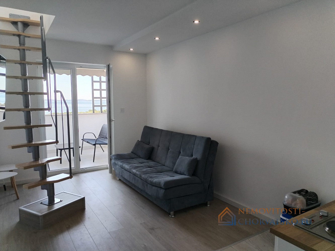 Prodej bytu 6+kk 41 m² – pohled 3