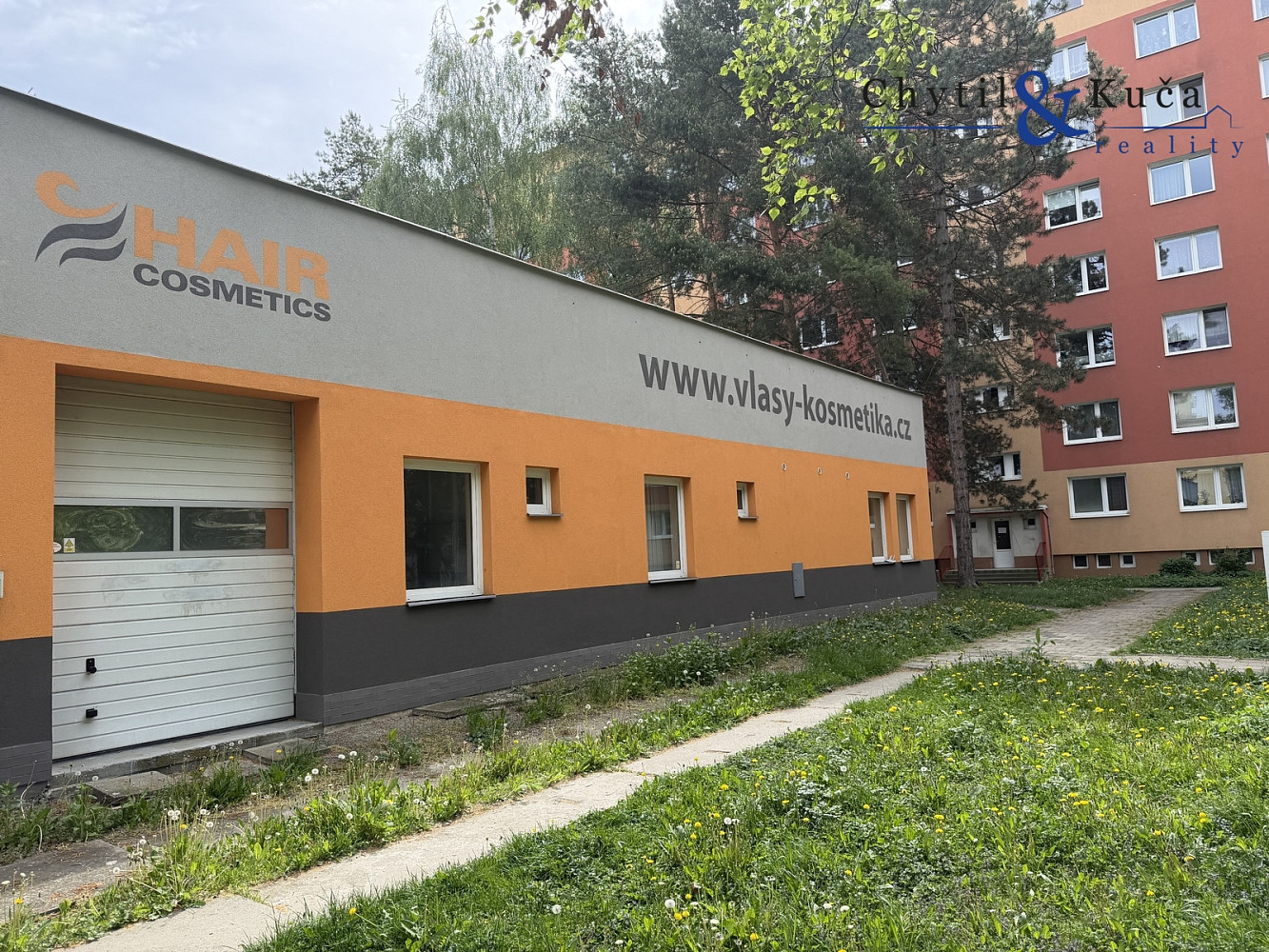 Prodej skladovacích prostor 568 m²
