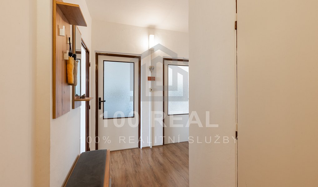 Pronájem bytu 2+1 64 m², Hradec Králové – náhled fotky 12