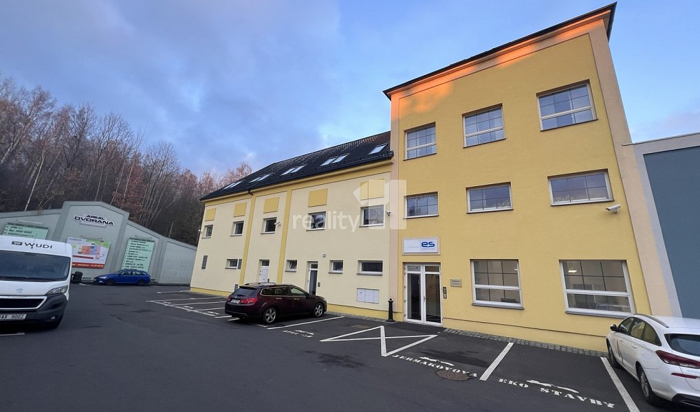Pronájem skladovacích prostor 47 m², Karlovy Vary – náhled fotky 3