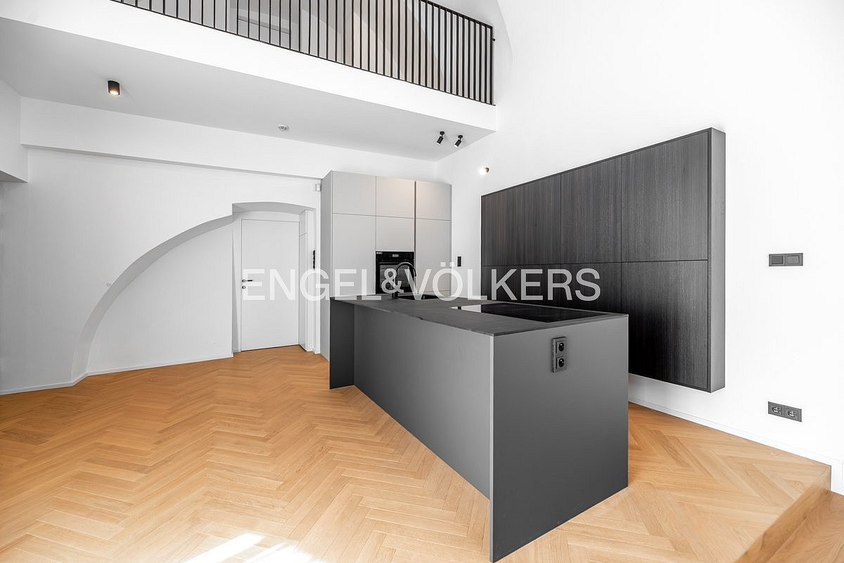 Pronájem bytu 3+kk 113 m² — photo 2