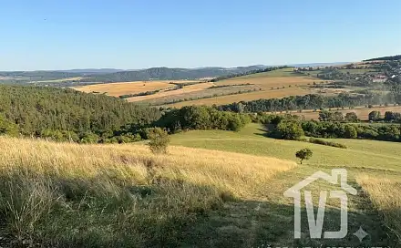 Prodej stavebního pozemku 8 995 m², Na Lísku, Hudlice, okres Beroun