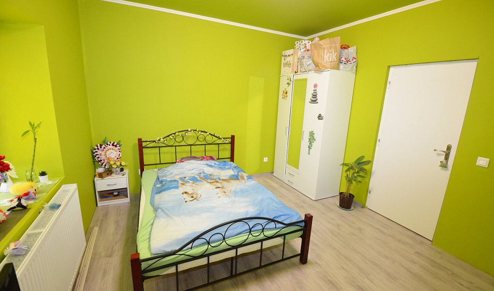 Prodej domu 104 m² s pozemkem 939 m², Tachov – náhled fotky 3
