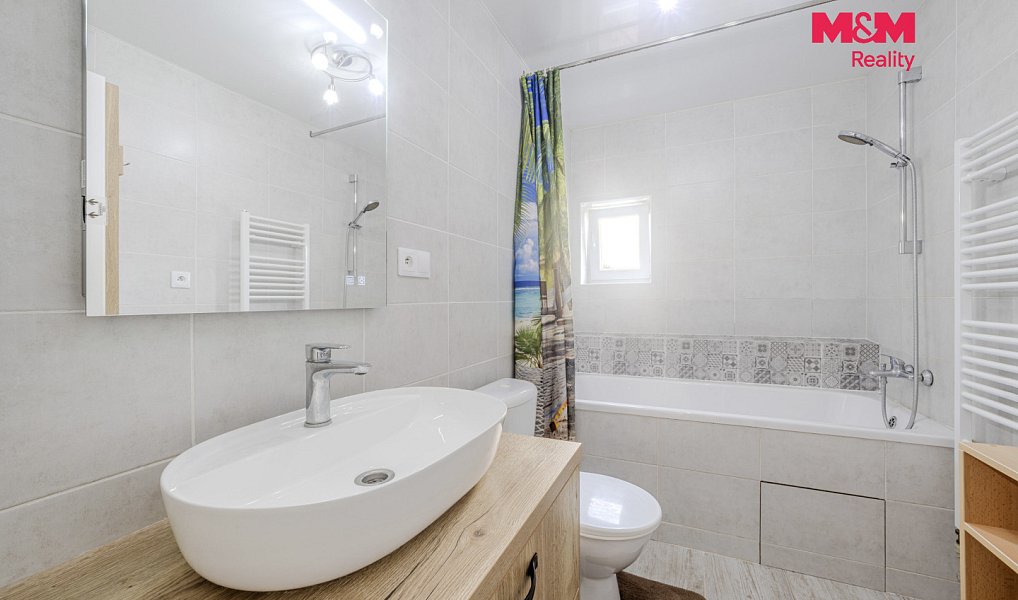 Prodej domu 80 m² s pozemkem 604 m², Bobnice – náhled fotky 10