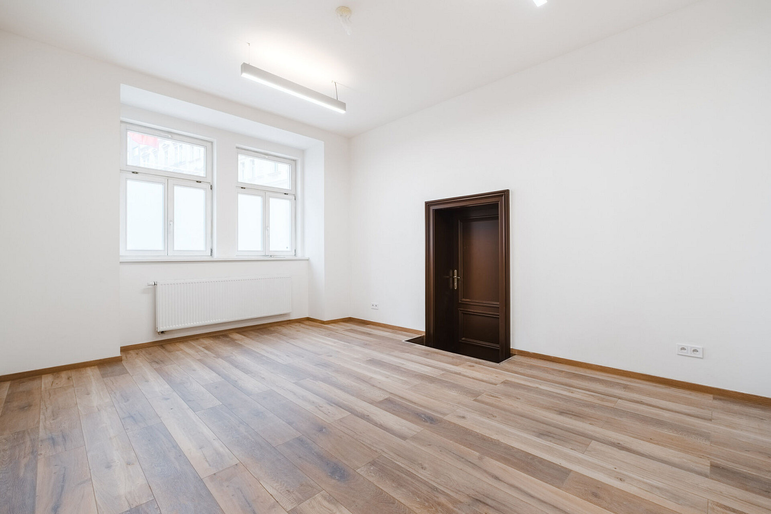 Pronájem obchodních prostor 50 m² – fotografie 3