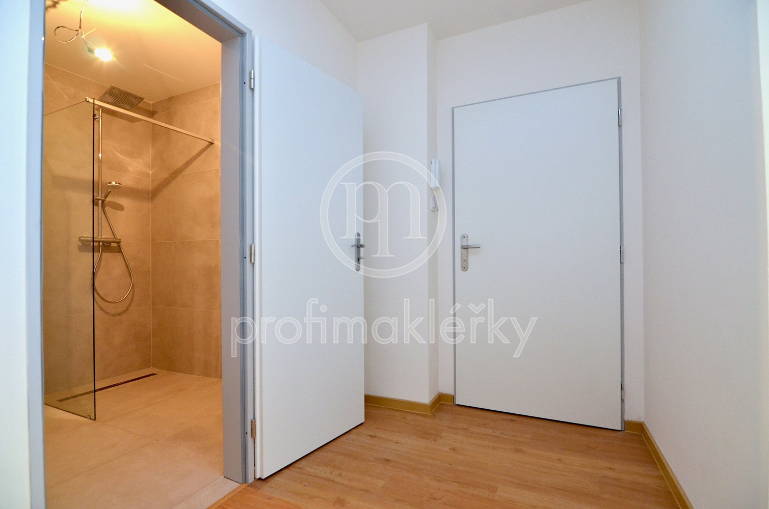 Prodej bytu 2+kk 83 m² – pohled 6