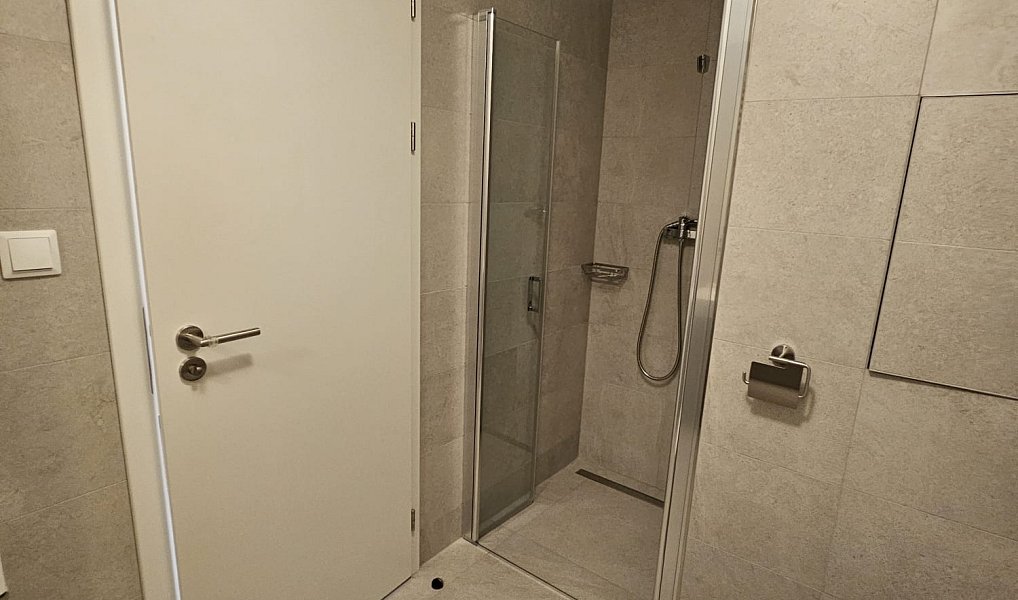Pronájem bytu 1+kk 32 m², Praha – náhled fotky 9