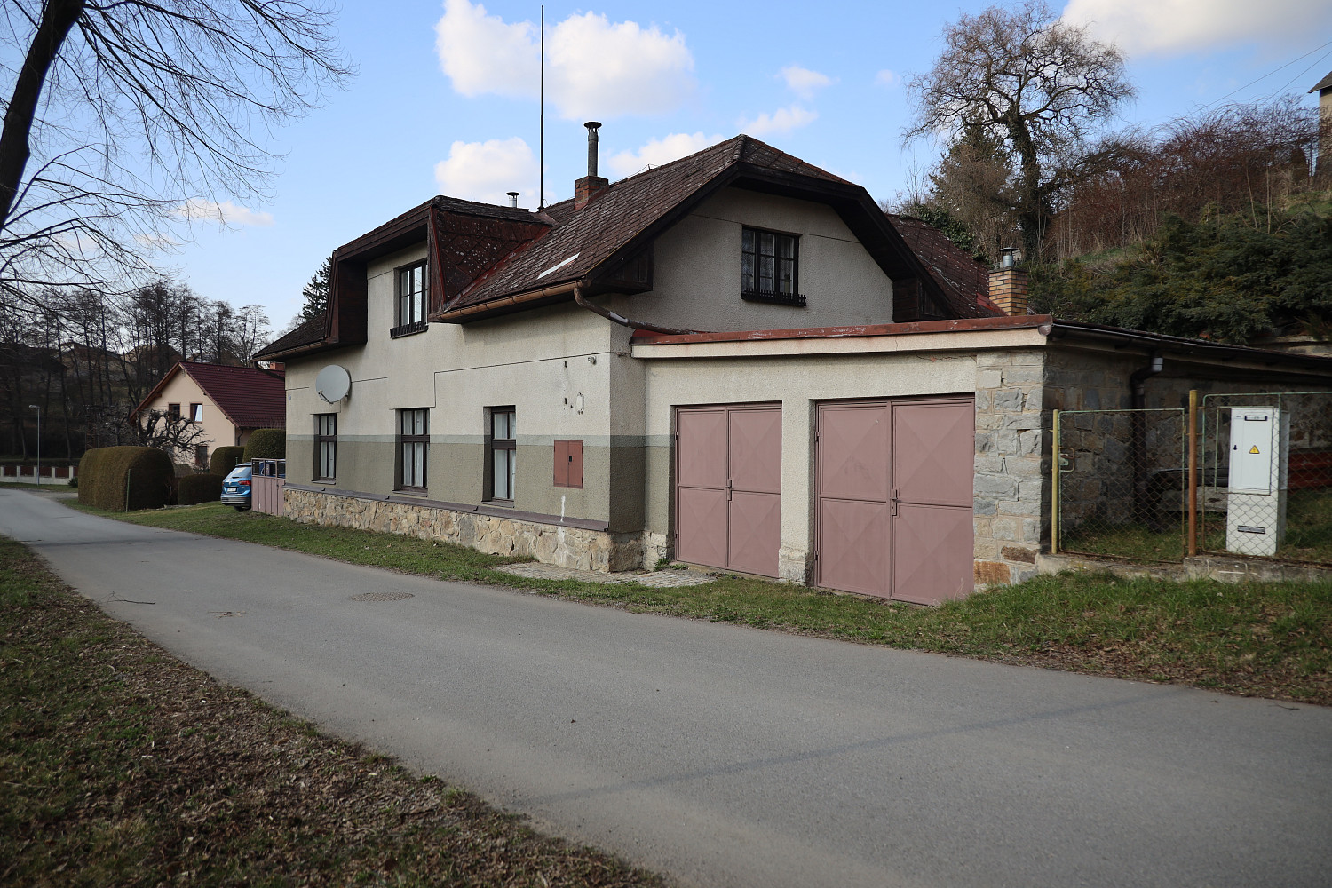 Prodej domu 140 m² s pozemkem 1 153 m² – fotografie 2