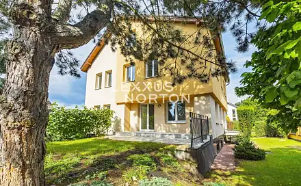 Pronájem domu 270 m² s pozemkem 800 m², Ke smrčině, Praha 4 - Újezd u Průhonic