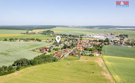 Prodej stavebního pozemku 1 726 m², Výrov - Hadačka, okres Plzeň-sever