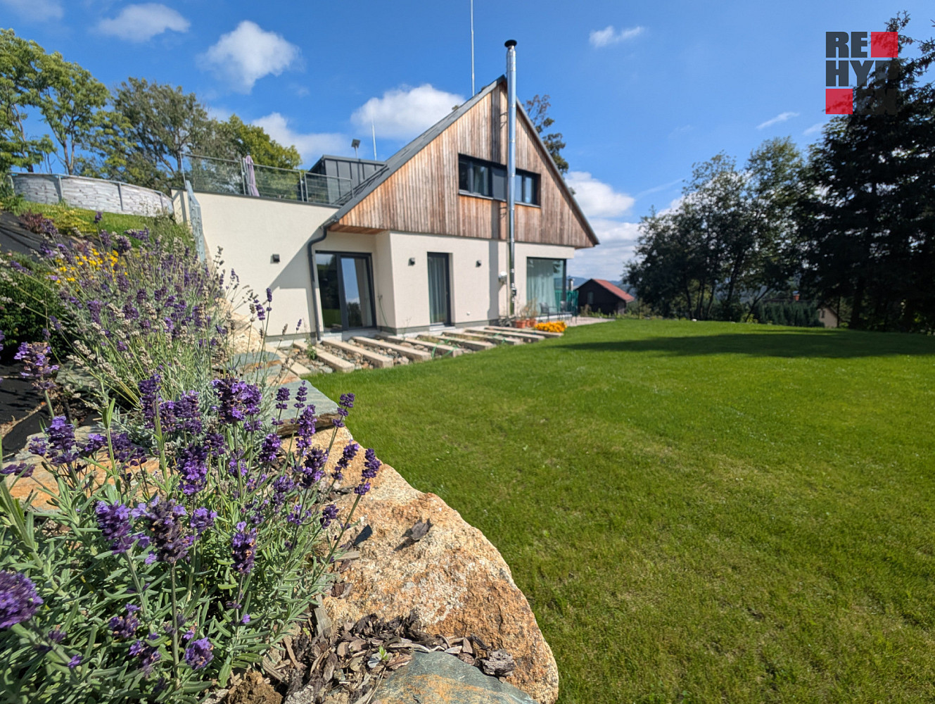 Prodej domu 167 m² s pozemkem 4 328 m²