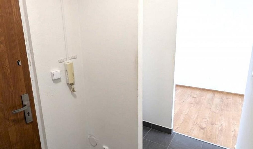 Pronájem bytu 2+kk 34 m², Most – náhled fotky 8