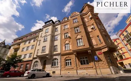 Prodej nájemního domu, činžáku 525 m², K. Čapka, Karlovy Vary