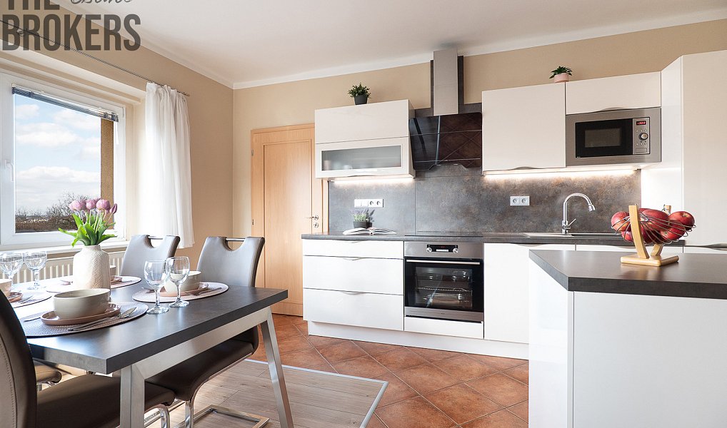 Prodej domu 172 m² s pozemkem 678 m², Praha – náhled fotky 3