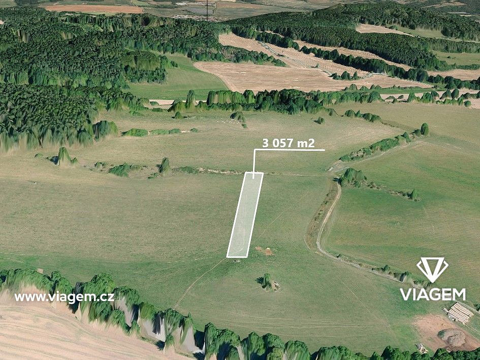 Prodej pole 679 m²