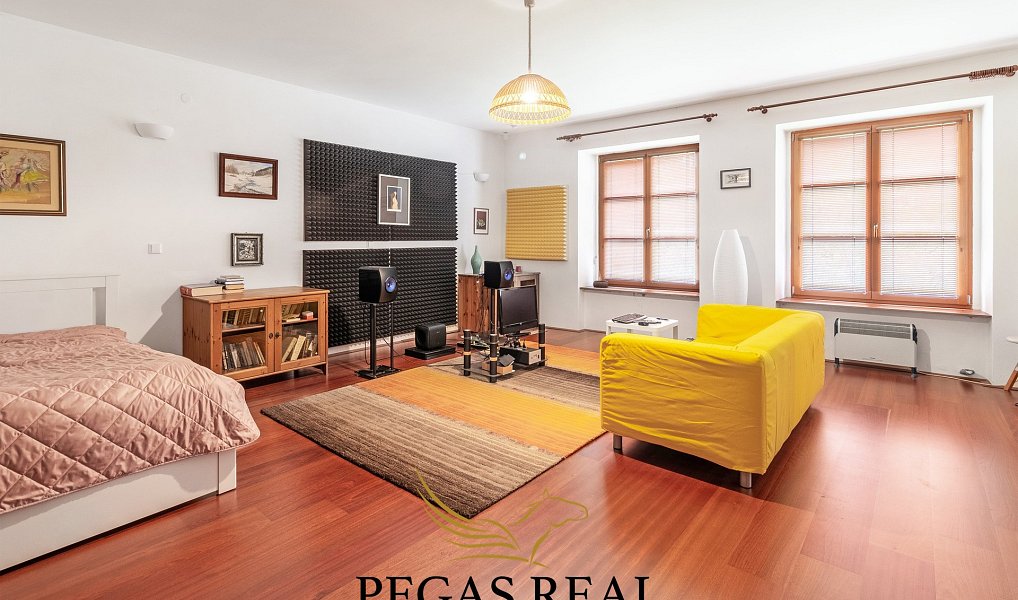 Prodej domu 350 m² s pozemkem 1 993 m², Ruda – náhled fotky 14