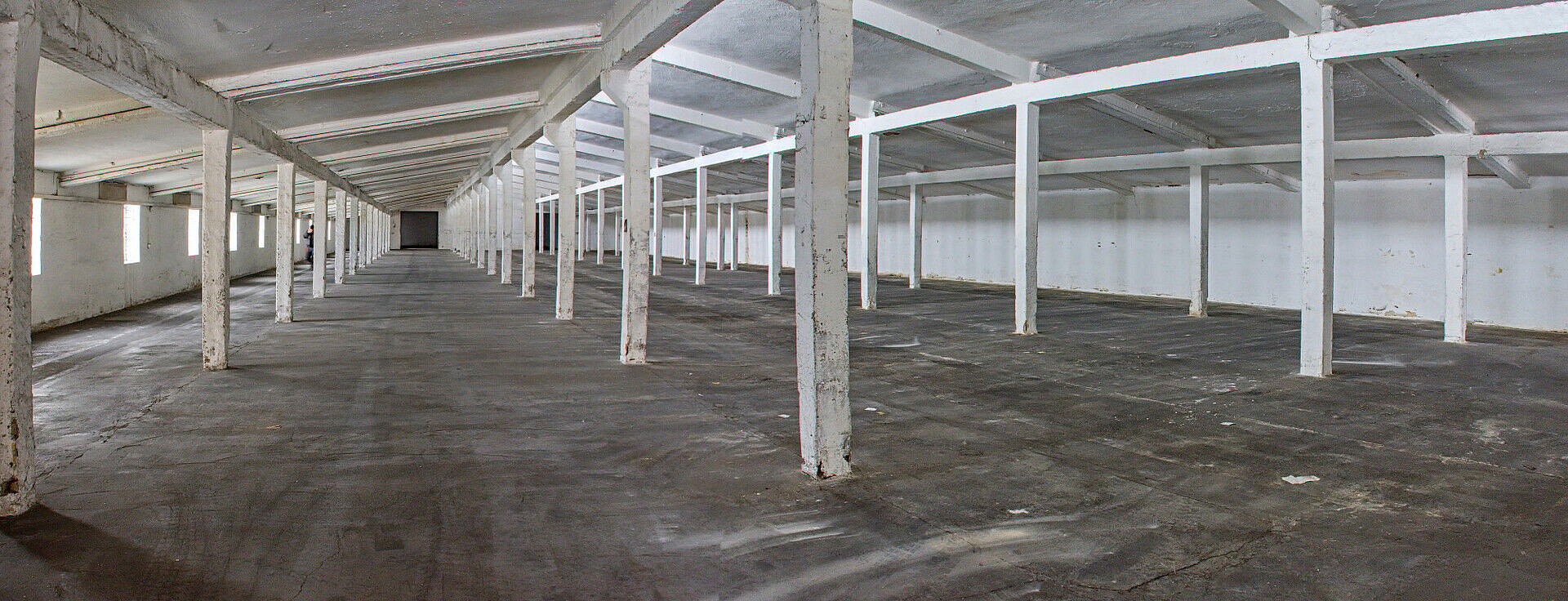 Pronájem skladovacích prostor 1 611 m² – fotografie 3