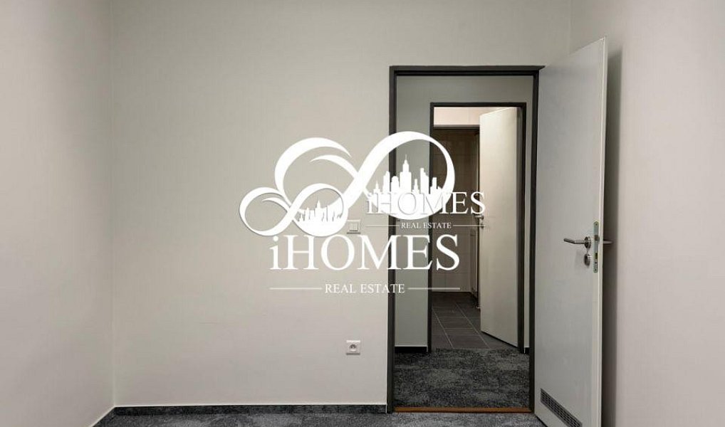 Pronájem kanceláře 241 m², Praha – náhled fotky 9