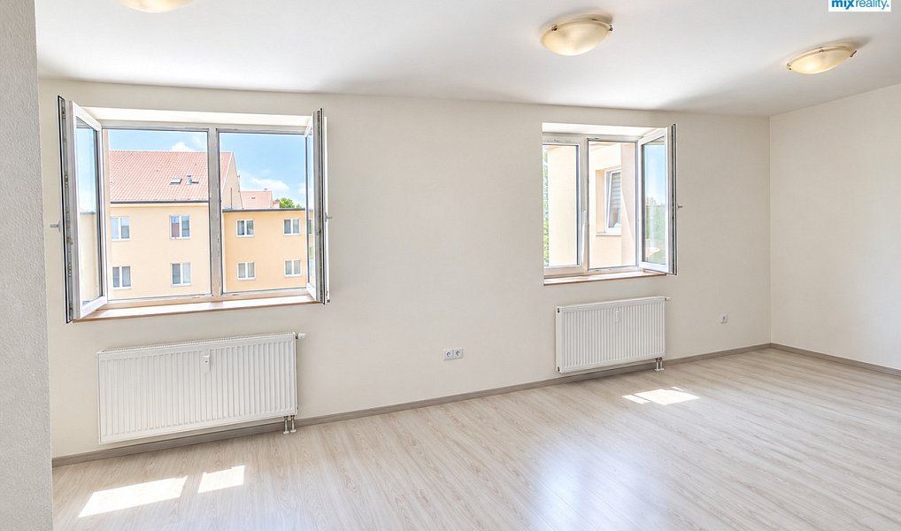 Prodej bytu 2+kk 46 m², Janovice nad Úhlavou – náhled fotky 3