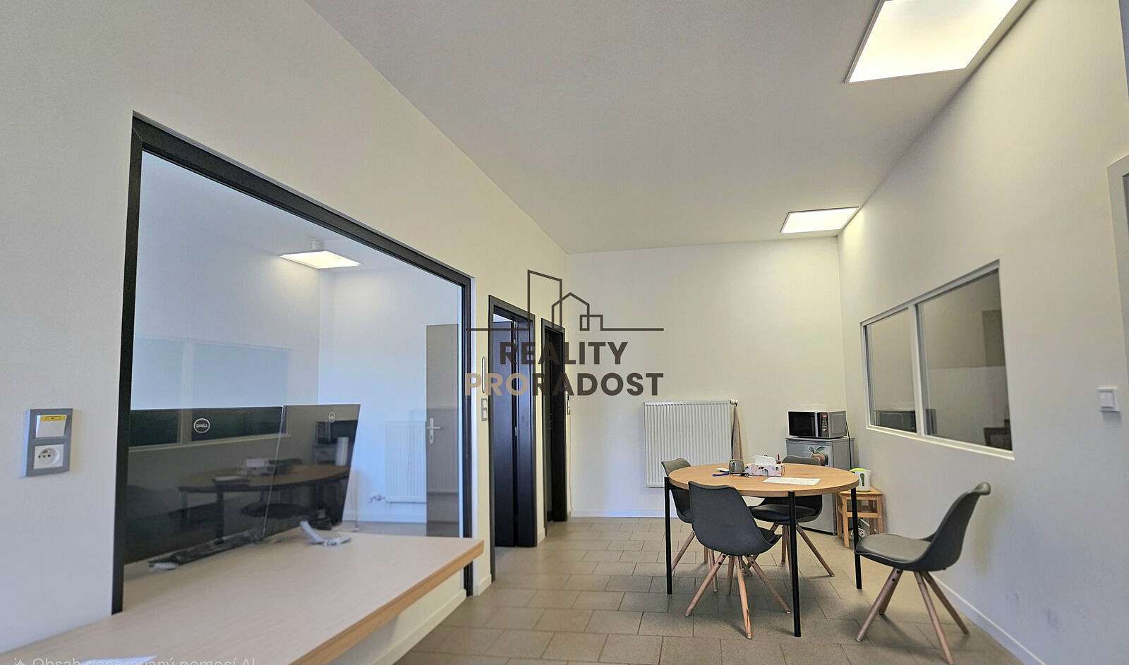 Pronájem obchodních prostor 130 m² – fotografie 3