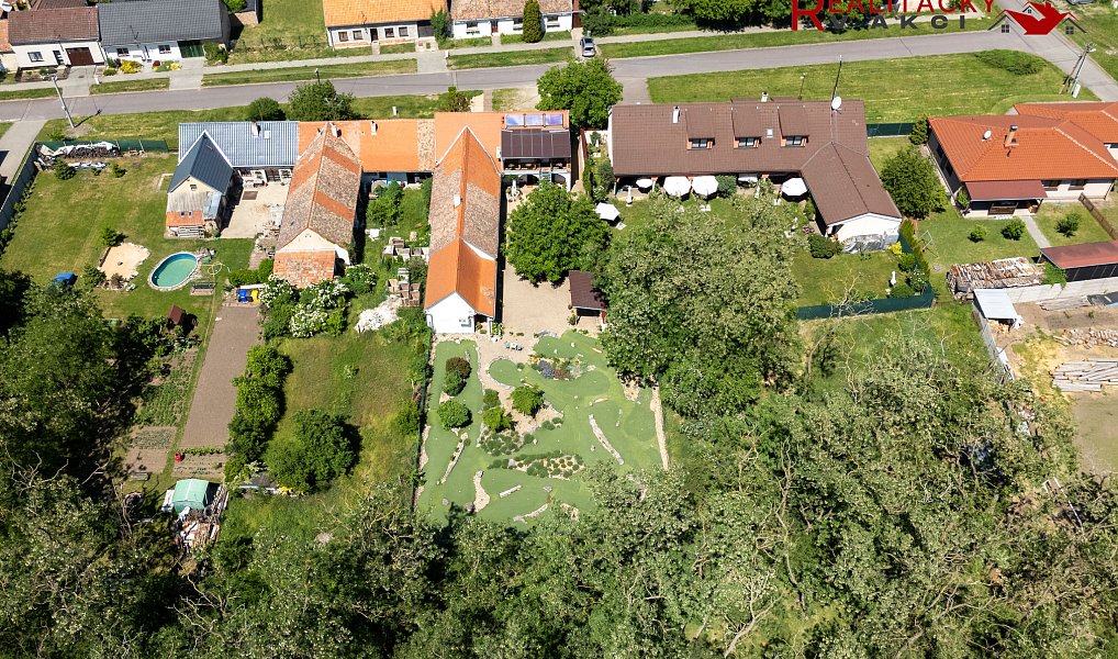 Prodej ubytovacího objektu 291 m², Nový Přerov – náhled fotky 7