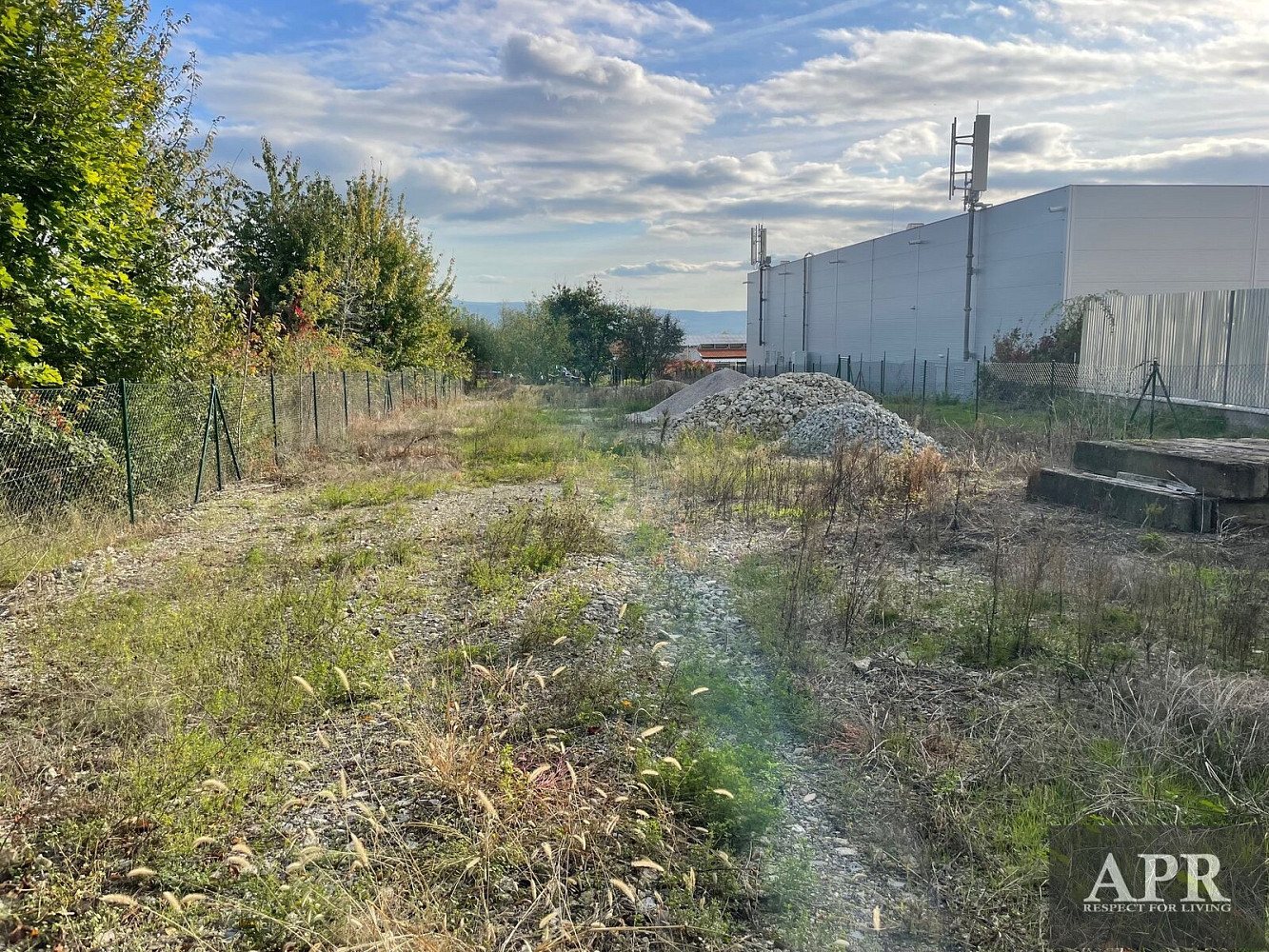 Pronájem komerčního objektu (jiného typu) 828 m² – fotografie 2