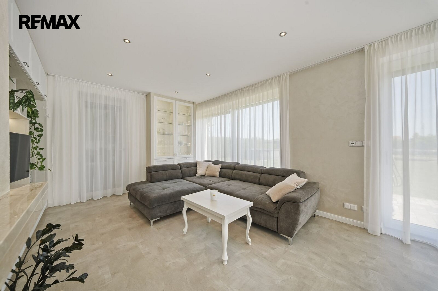 Prodej domu 176 m² s pozemkem 1 000 m² – fotografie 5