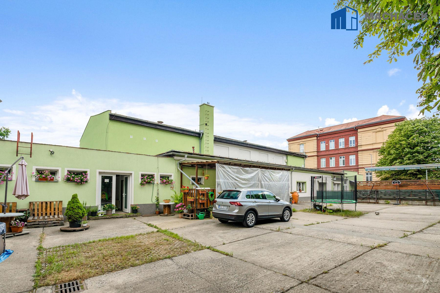 Prodej restaurace 669 m²