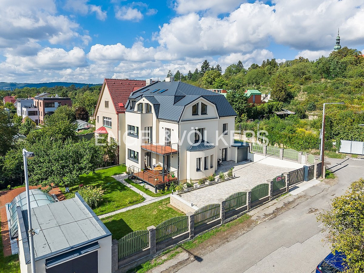 Prodej bytu 4+kk 105 m² – fotografie 3