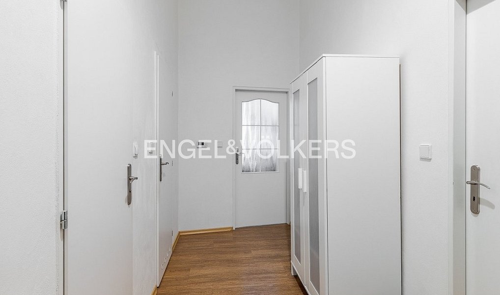 Prodej bytu 3+1 106 m², Praha – náhled fotky 9