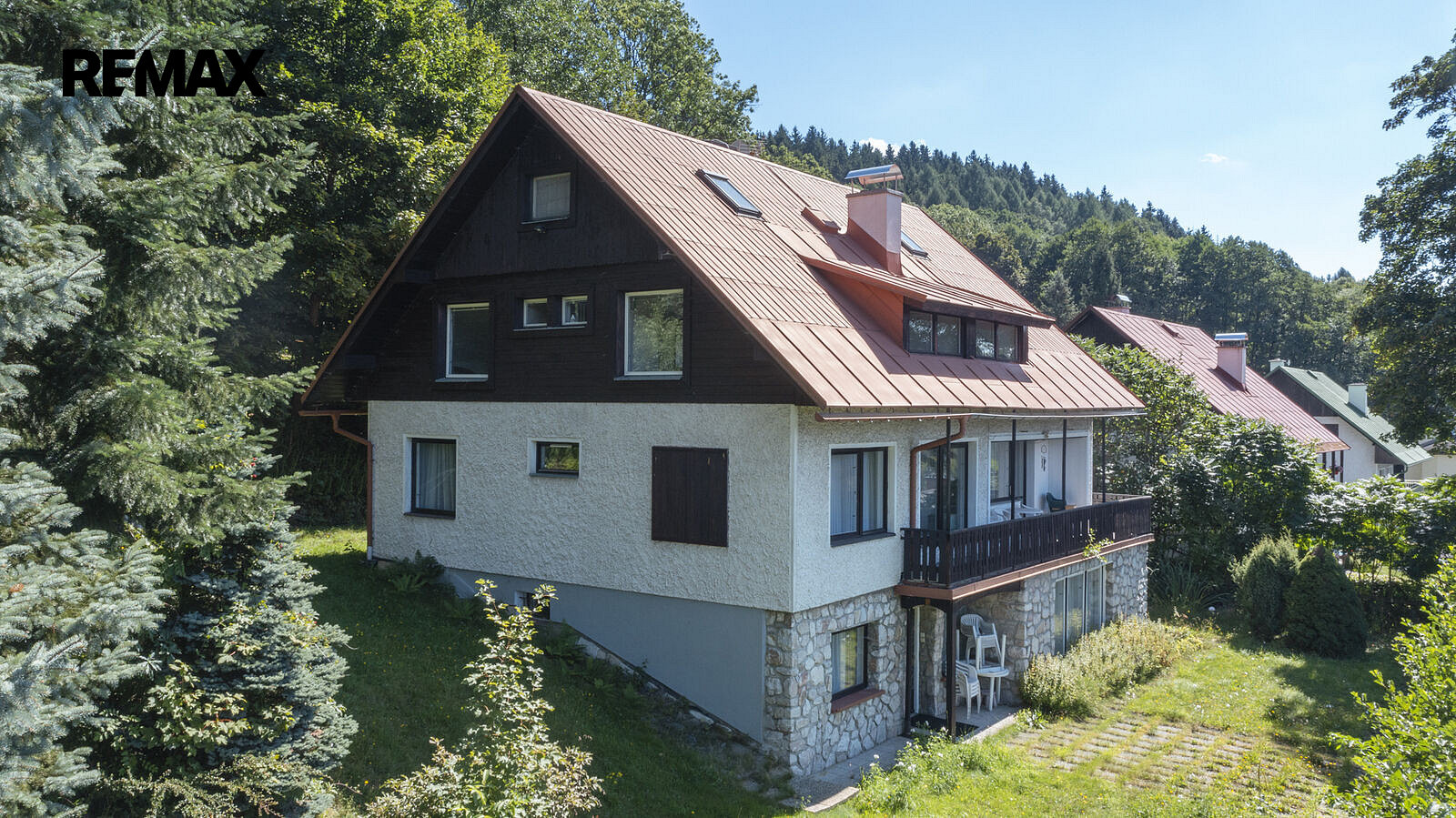 Prodej domu 393 m² s pozemkem 1 302 m² – fotografie 2