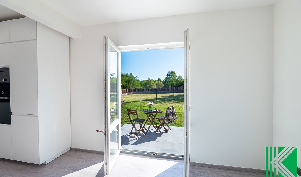 Prodej domu 102 m² s pozemkem 447 m², Zlončice – náhled fotky 11