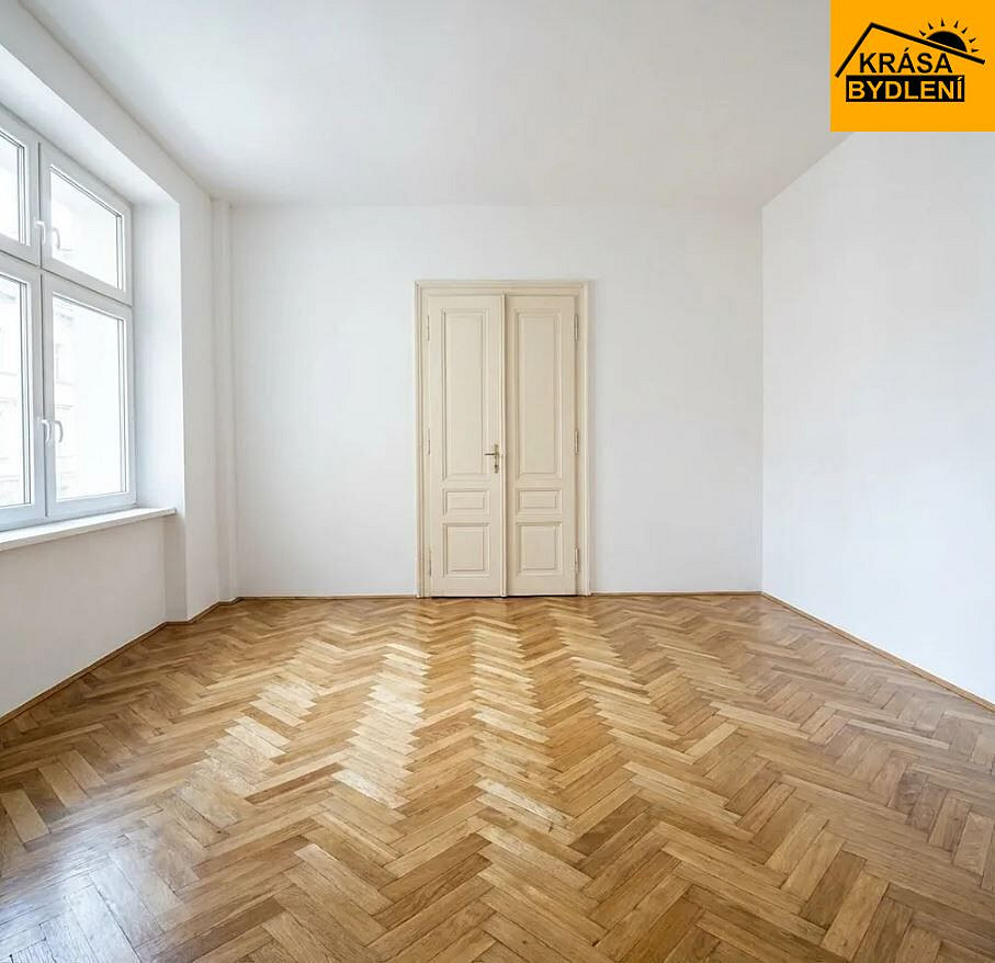 Pronájem bytu 4+1 127 m² — photo 4