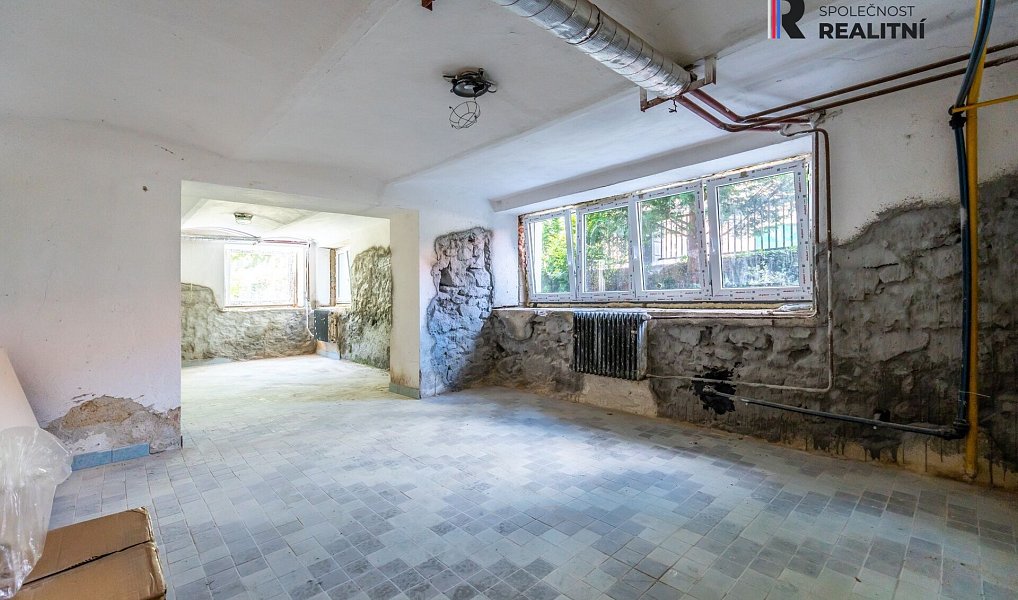 Prodej domu 420 m² s pozemkem 1 238 m², Jevišovice – náhled fotky 22