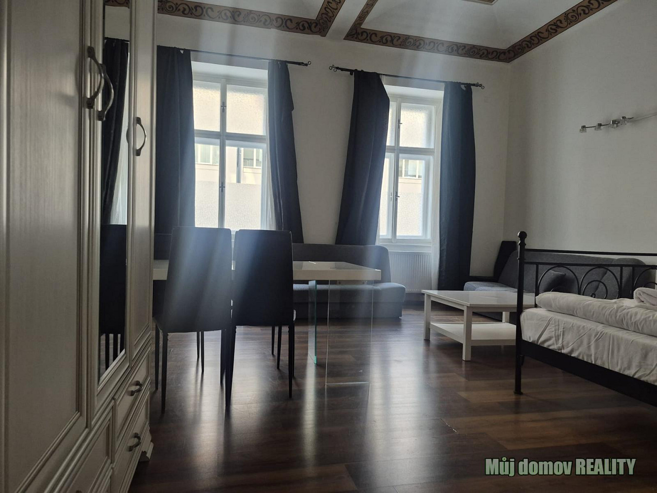 Pronájem bytu 1+kk 44 m² – fotografie 2