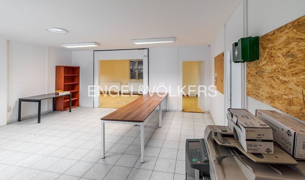 Pronájem kanceláře 698 m², Praha – náhled fotky 5