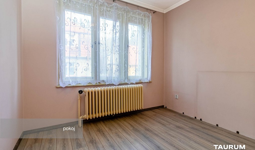 Prodej domu 329 m² s pozemkem 1 052 m², Manětín – náhled fotky 11
