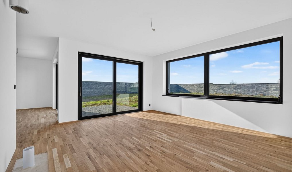 Prodej domu 233 m² s pozemkem 949 m², Kounice – náhled fotky 4