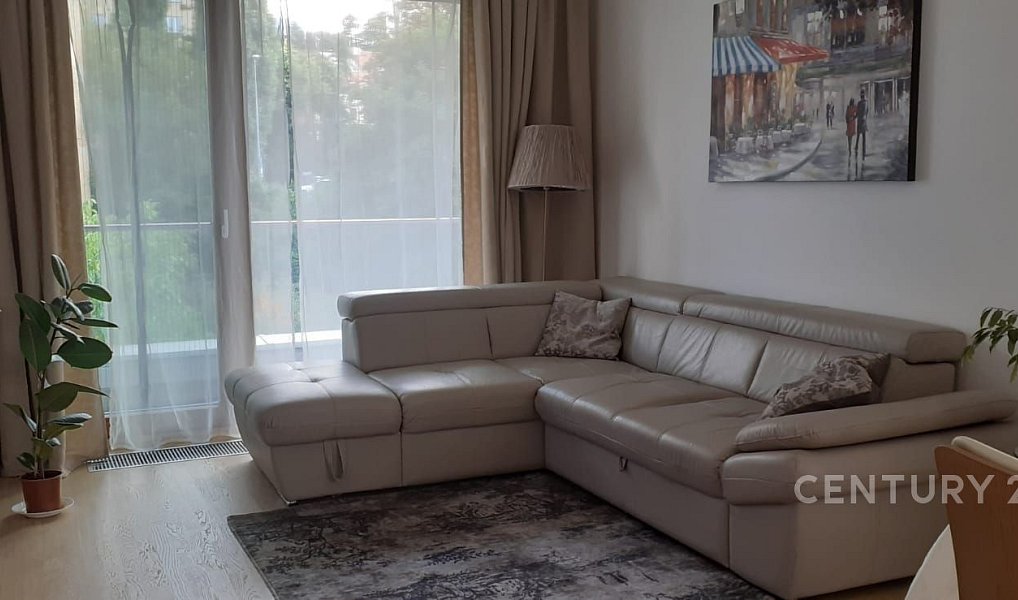 Prodej bytu 4+kk 100 m², Praha – náhled fotky 2