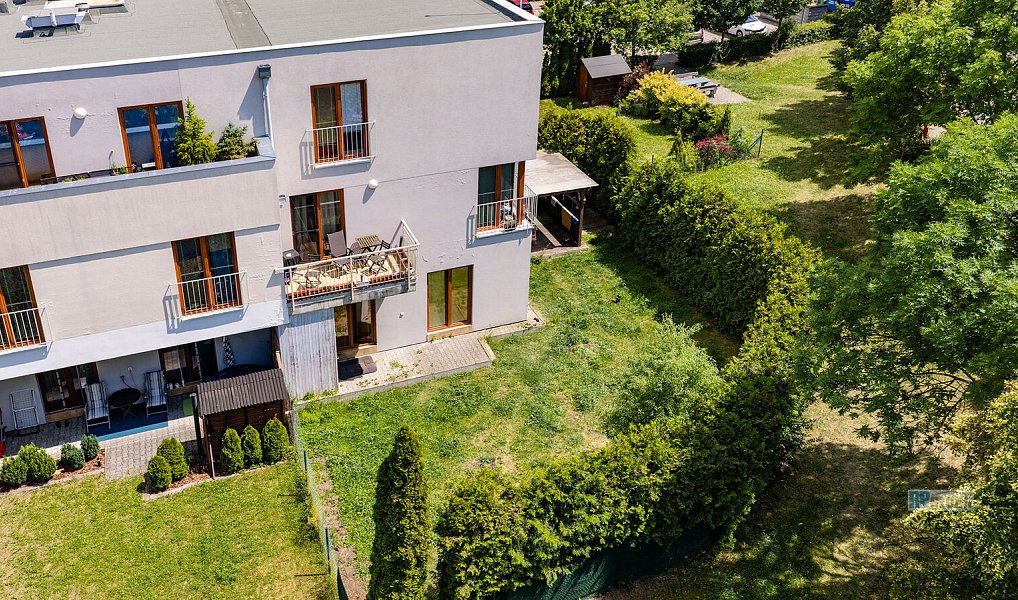 Prodej bytu 2+kk 51 m², Zbuzany – náhled fotky 2