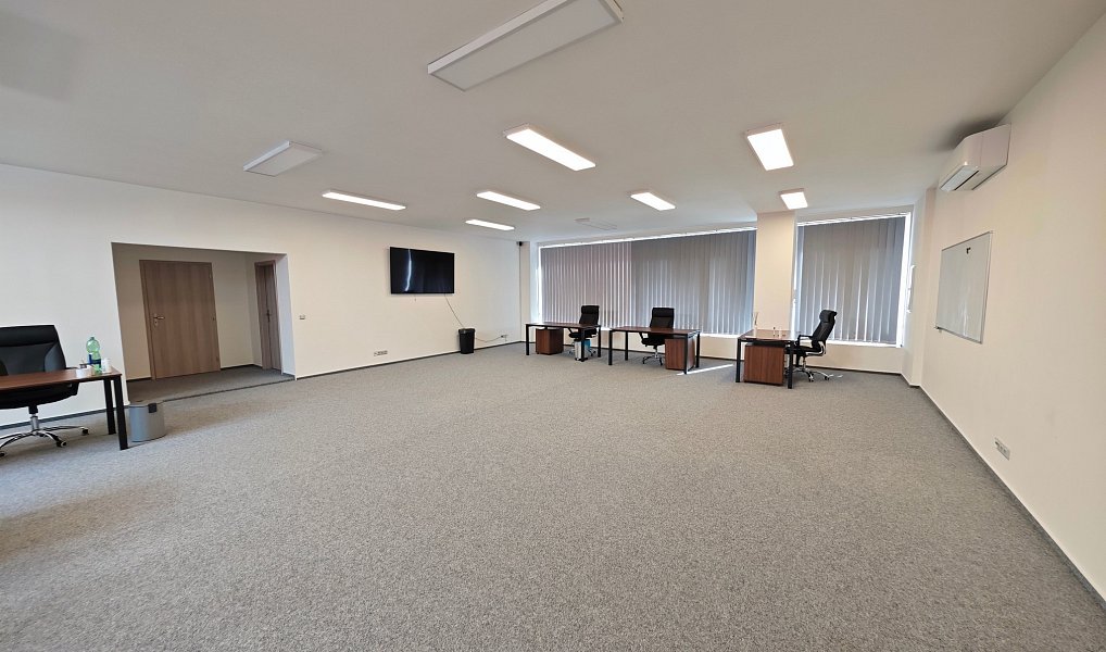Pronájem kanceláře 198 m², Ostrava – náhled fotky 3