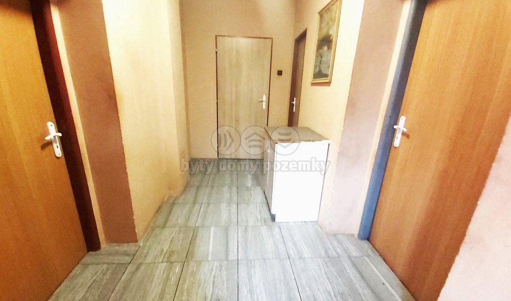 Prodej domu 150 m² s pozemkem 884 m², Kounov – náhled fotky 8