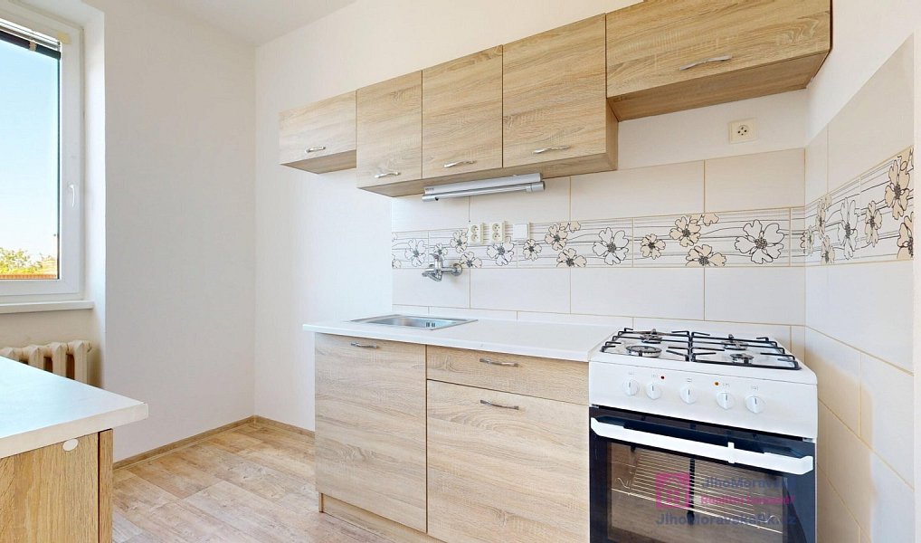 Pronájem bytu 3+1 79 m², Bořetice – náhled fotky 8