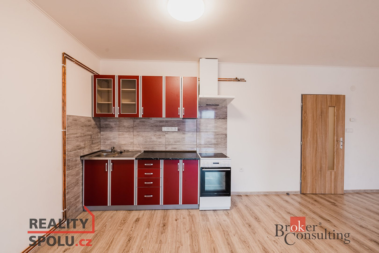 Pronájem bytu 1+kk 55 m² — photo 2