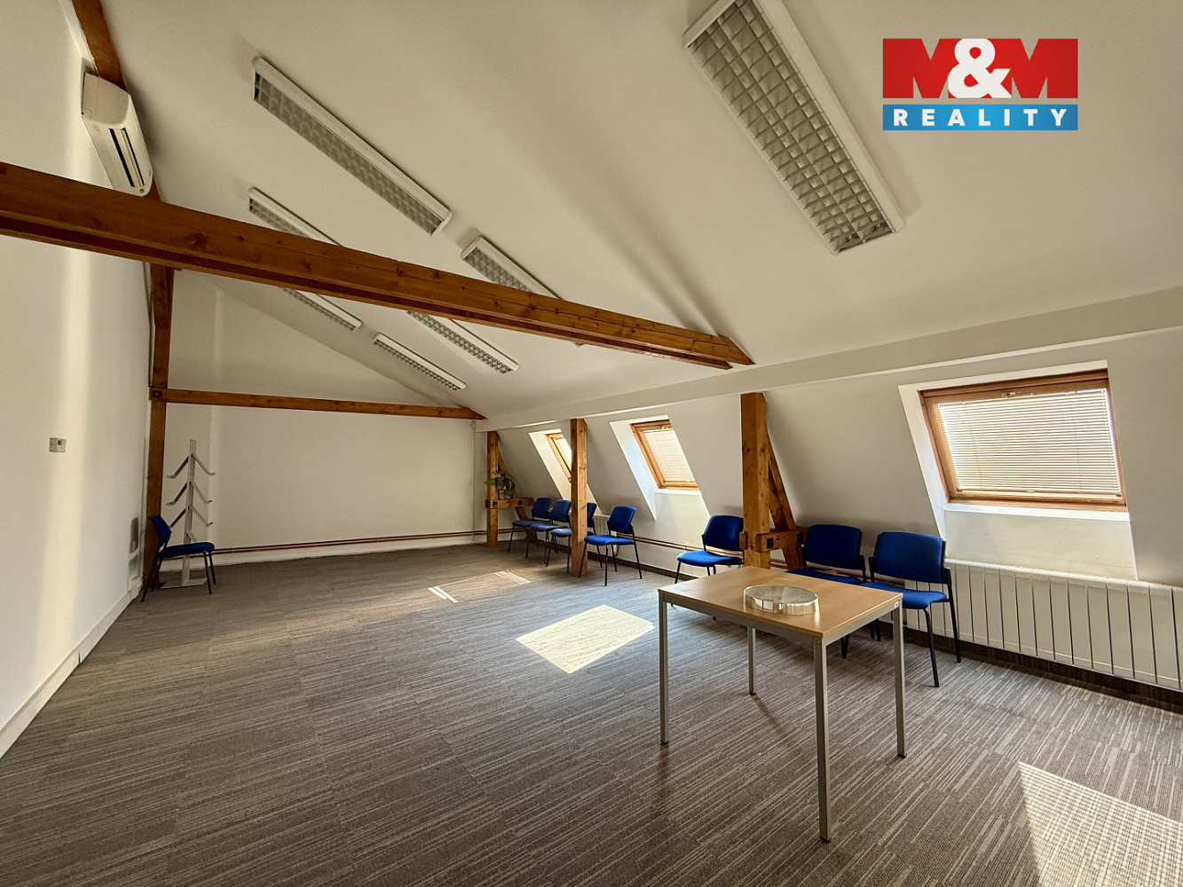 Pronájem kanceláře 275 m² — photo 5