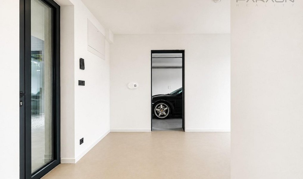 Prodej domu 305 m² s pozemkem 362 m², Praha – náhled fotky 27