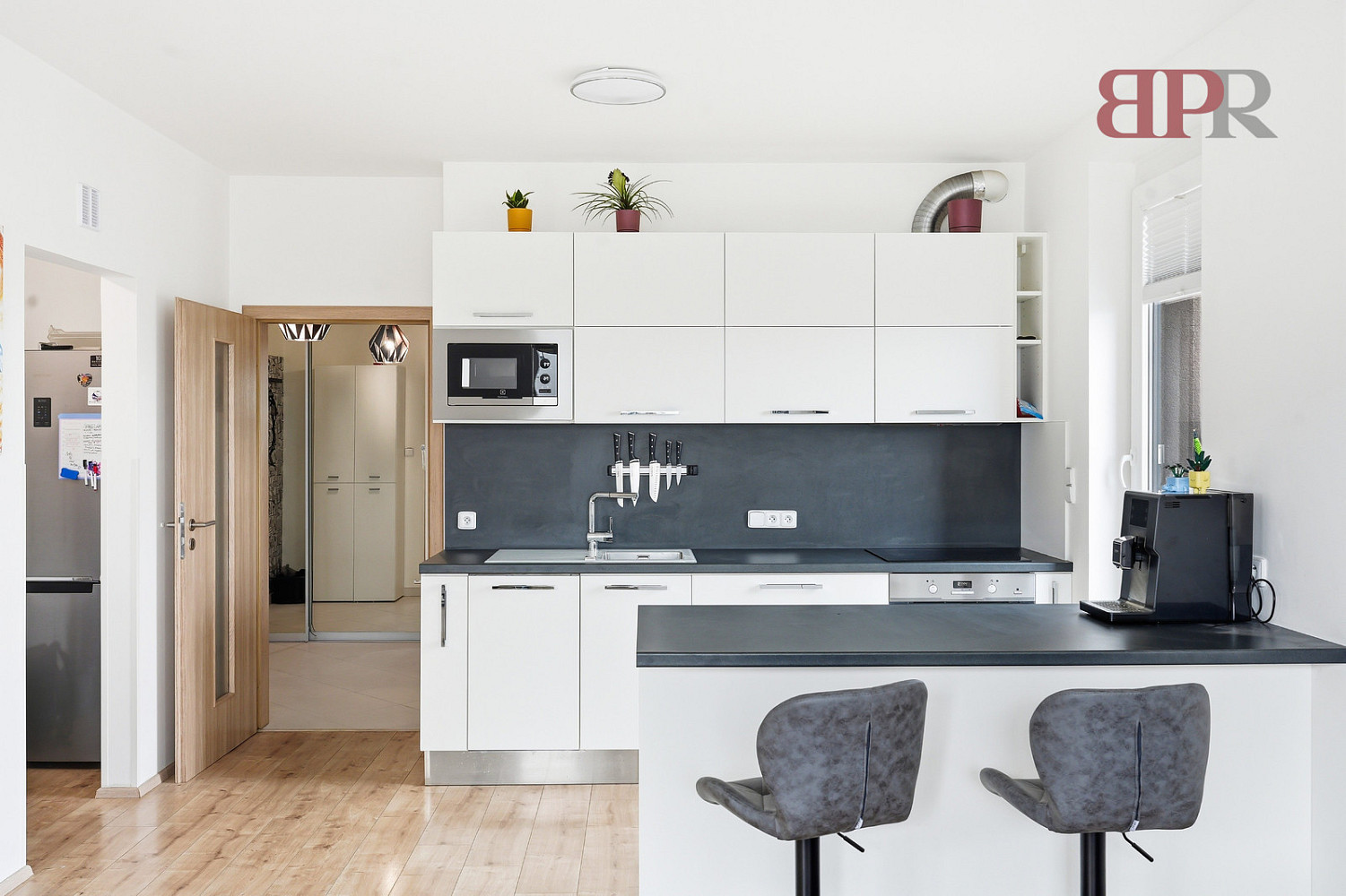 Pronájem bytu 1+kk 57 m² — photo 4