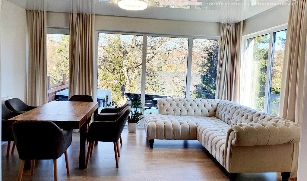 Prodej domu 179 m² s pozemkem 437 m², Okrouhlo – náhled fotky 2