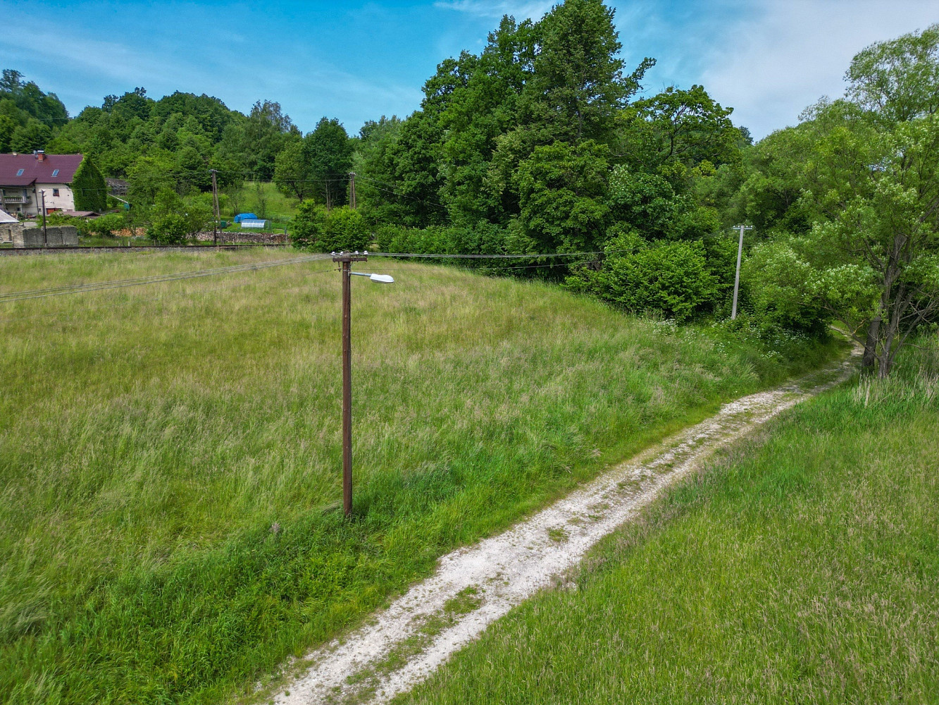 Prodej stavebního pozemku 1 300 m² – fotografie 3
