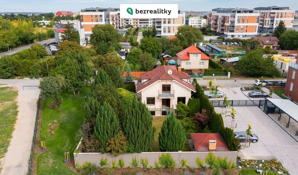 Prodej domu 198 m² s pozemkem 641 m², Praha – náhled fotky 12